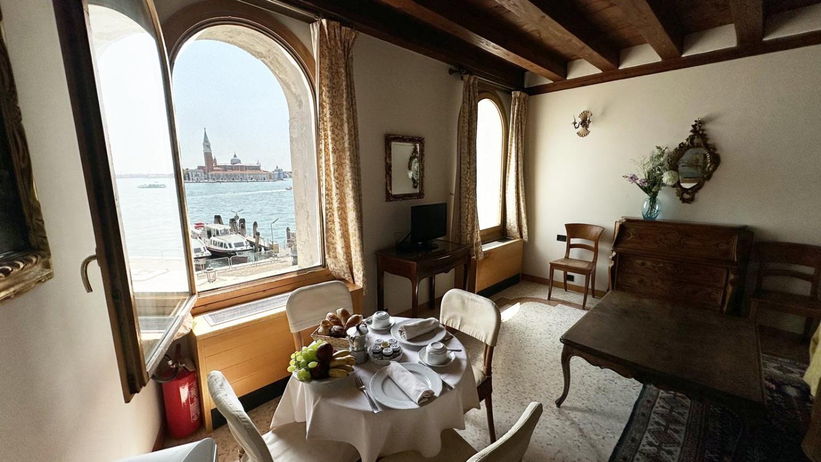 San Simeon Apartments Venetië Buitenkant foto